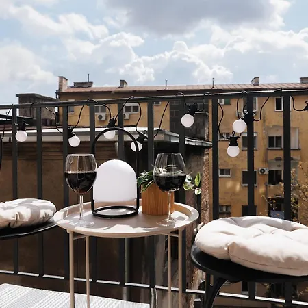 Creative Shelter 108m2 With Balcony Old Town Apartamento Belgrado