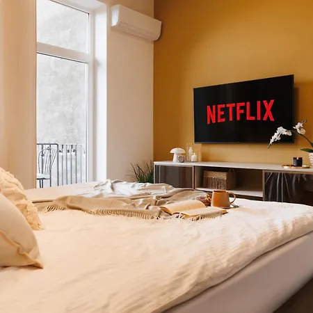 Creative Shelter 108m2 With Balcony Old Town Belgrade